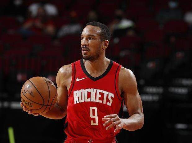  基尔施泰因远射世界波，入选本轮最佳阵容  